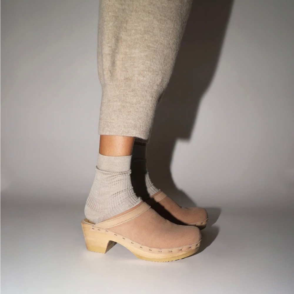 No.6 Dakota Shearling Clog Mid Heel Fawn Suede Bone